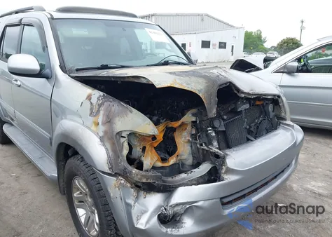 2005 Toyota Sequoia Sr5 V8 from USA, damaged, VIN 5TDBT44A95S239271